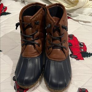 Nautica Quilted Brown and Black Boots